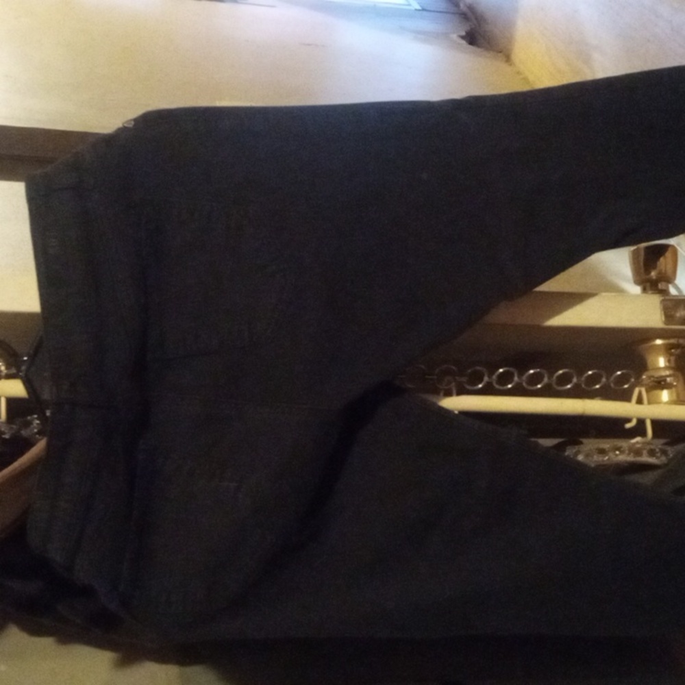 Capris - Picture 2 of 2